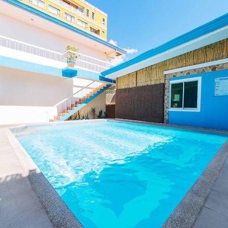 Reddoorz Near Walking Street Angeles City Екстер'єр фото