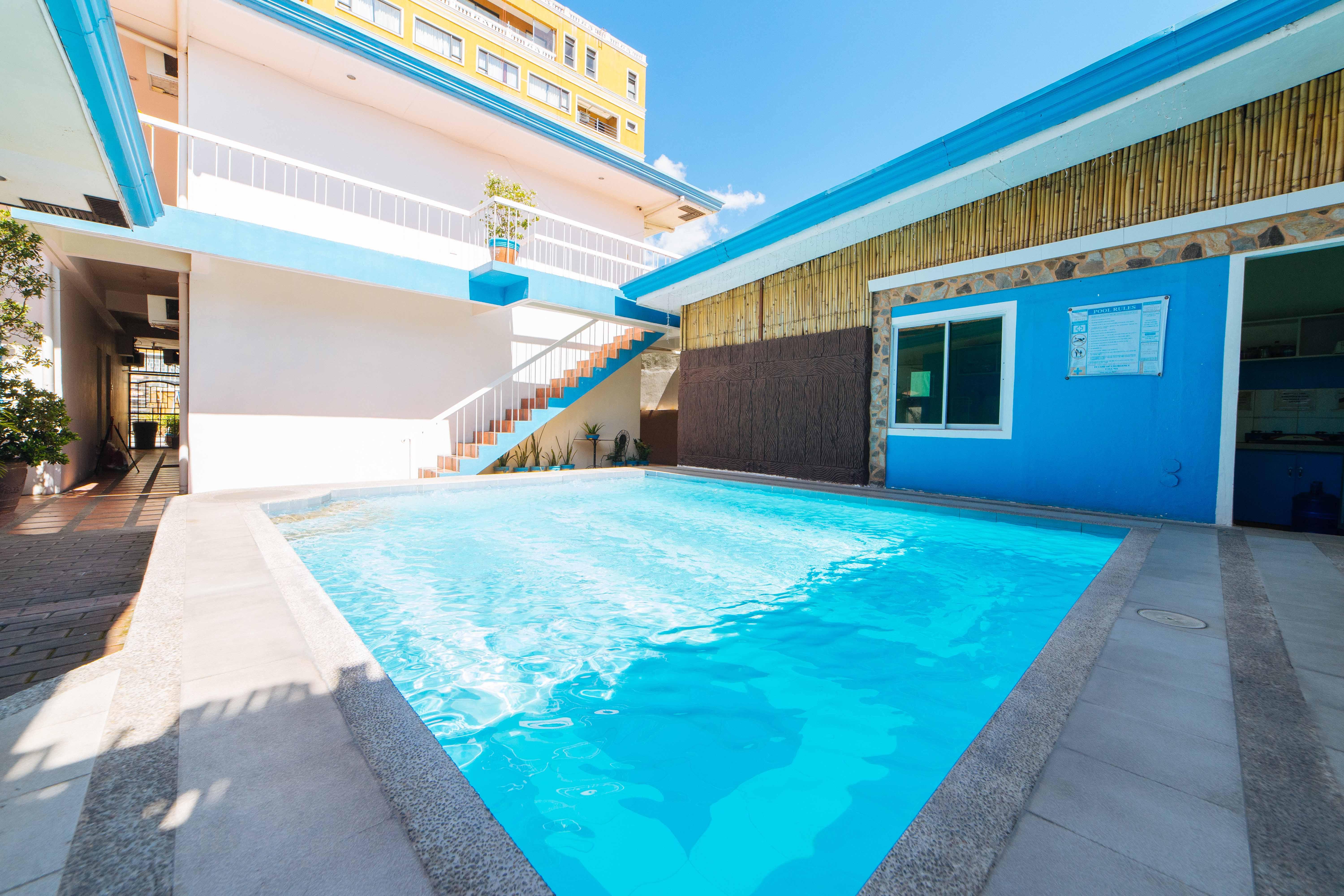 Reddoorz Near Walking Street Angeles City Екстер'єр фото